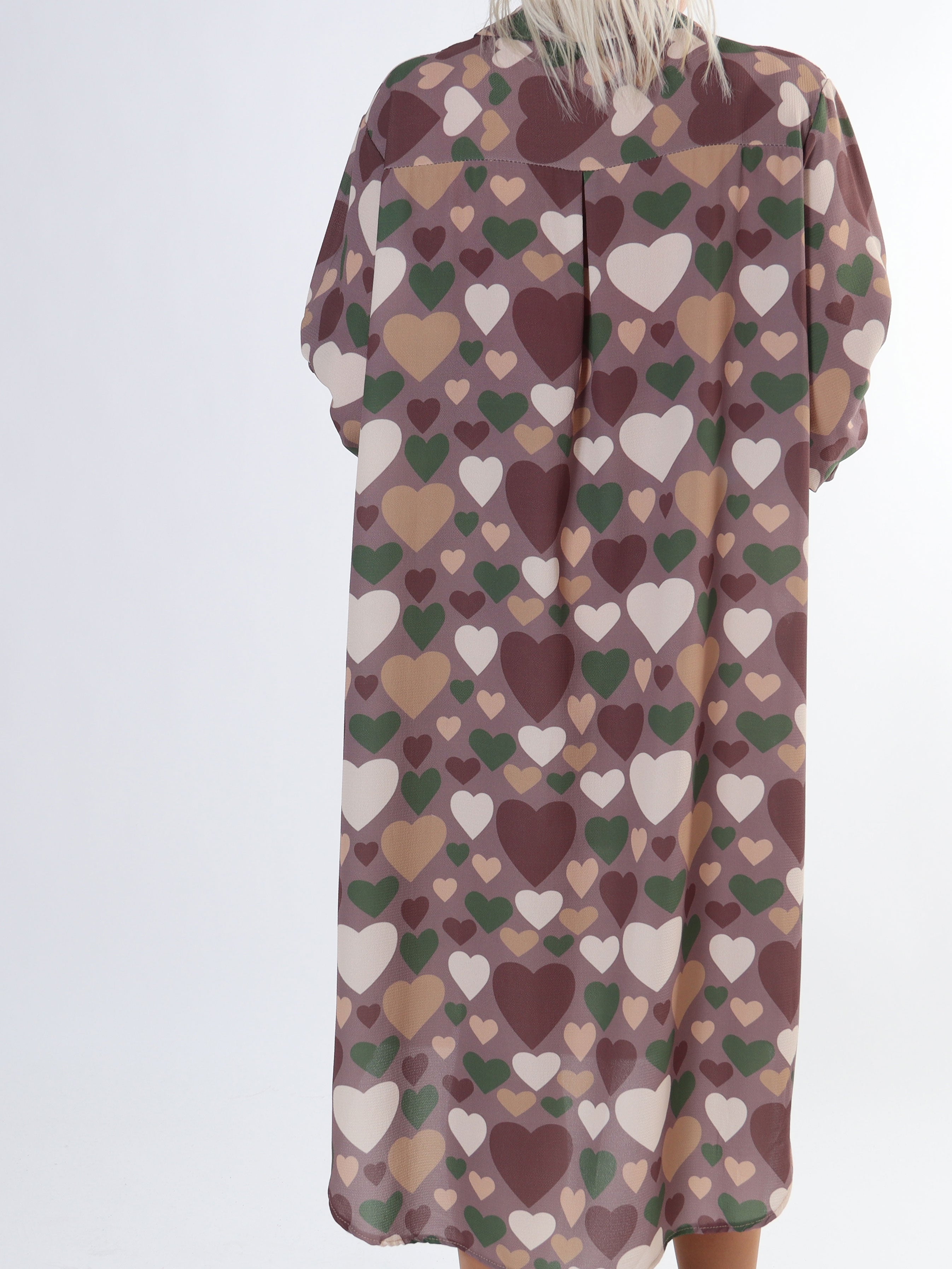 Vanesa Heart Long - Plus size klänning med hjärtmönster